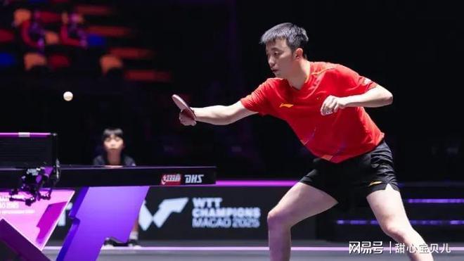 法国乒乓球队轻取中国乒乓球队，奥恰洛夫制霸全场