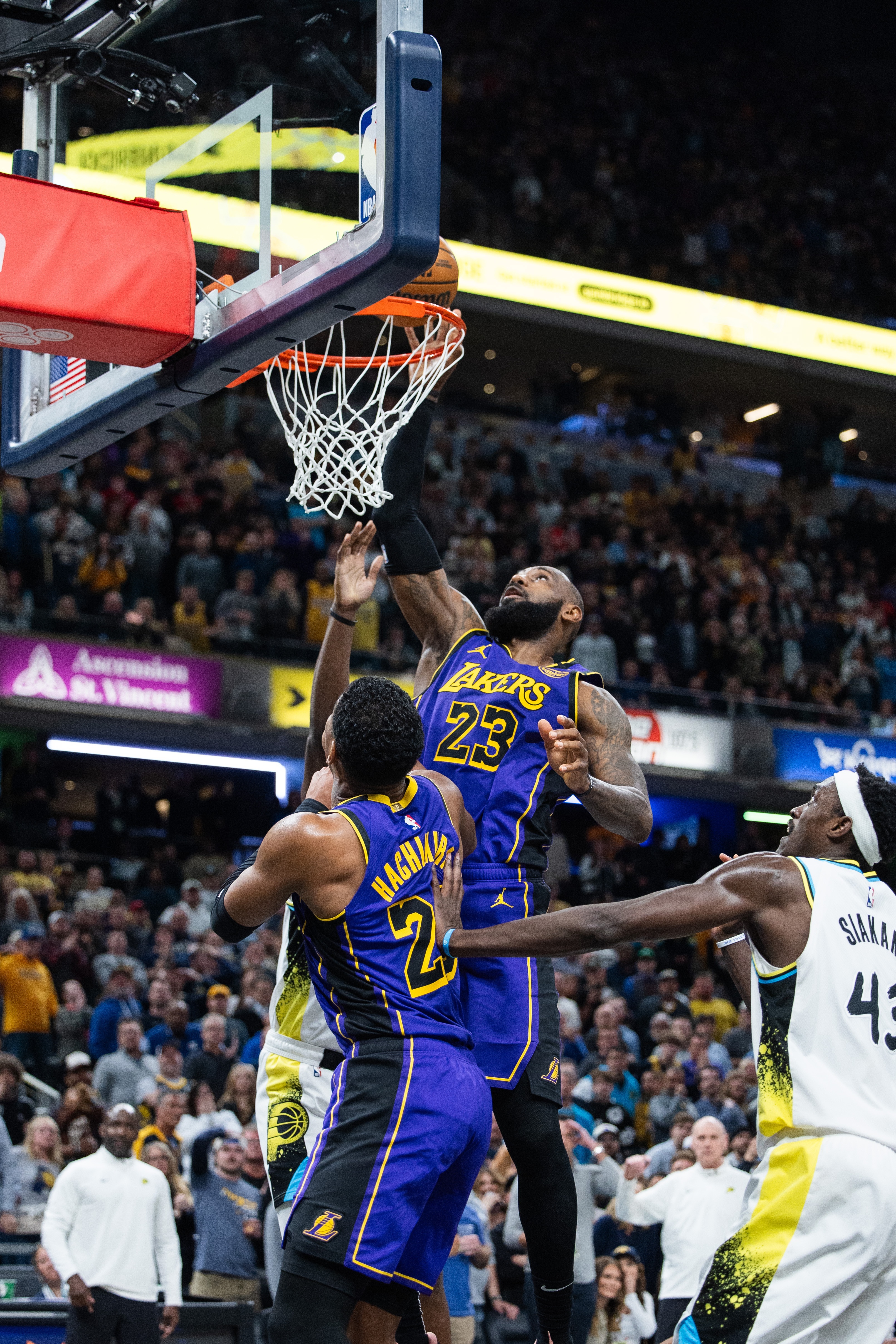 湖人绝地反击步行者，乔治·希尔打破历史纪录