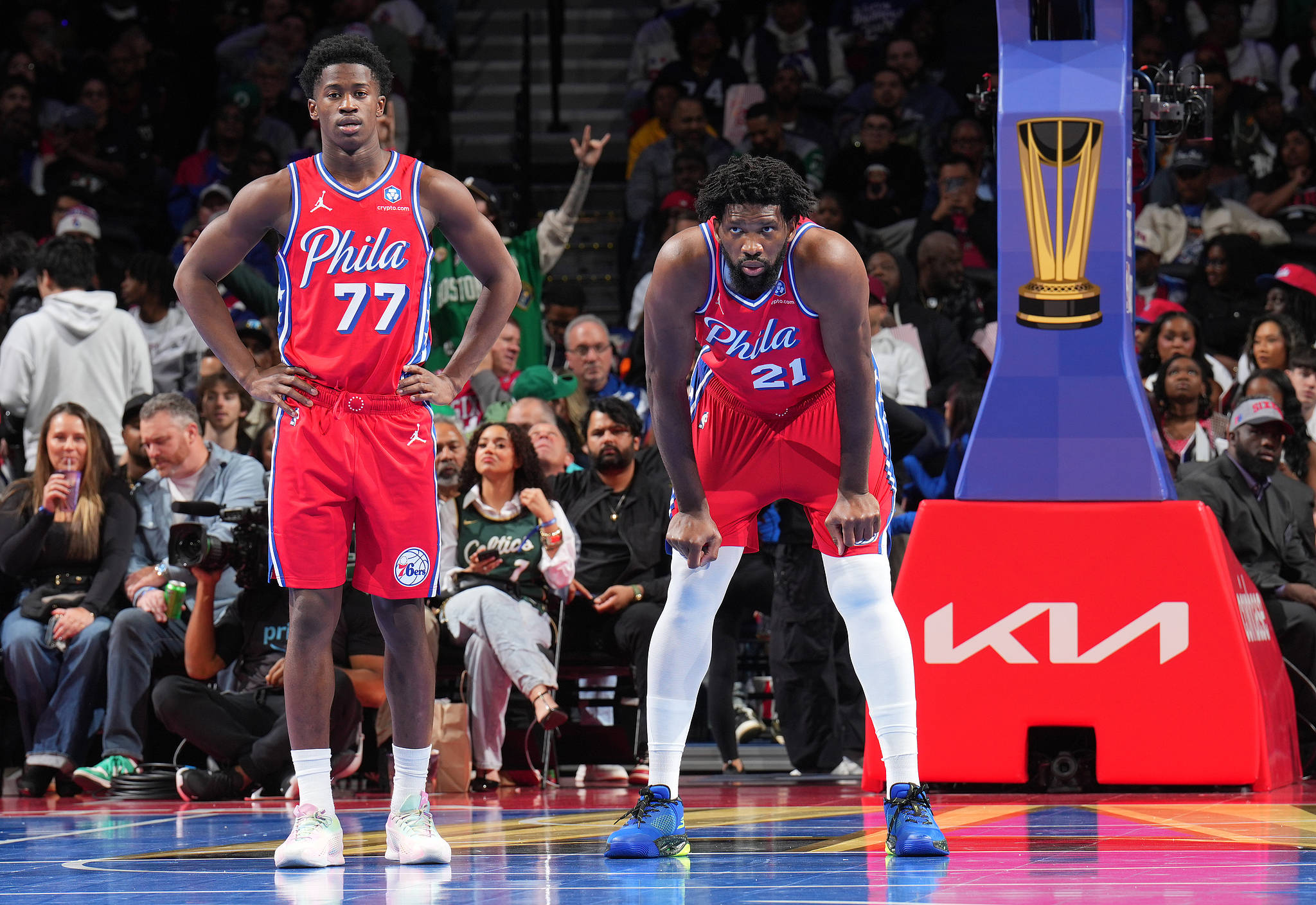 包含76人绝杀步行者，米切尔扛起全队的词条