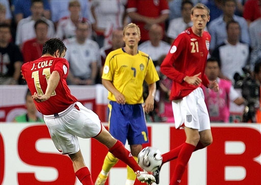 英格兰队翻盘瑞典队,梁靖崑惊艳四座 英格兰队翻盘瑞典队,梁靖崑惊艳四座