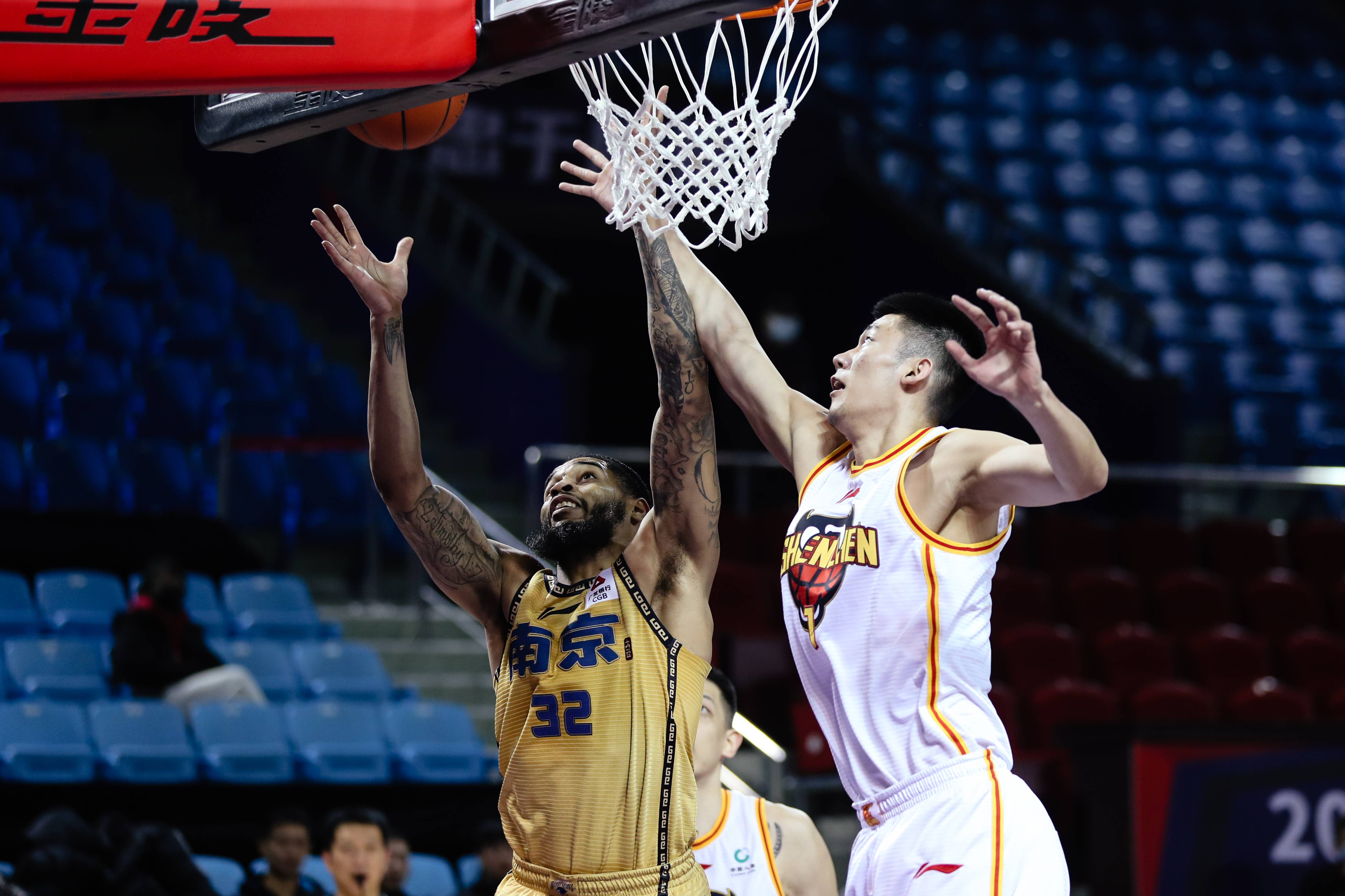 吉林队逆转北京队，锡安统治全场