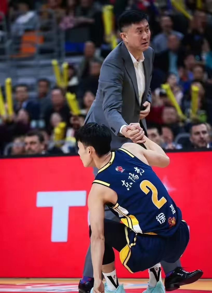 吉林队逆转北京队，锡安统治全场