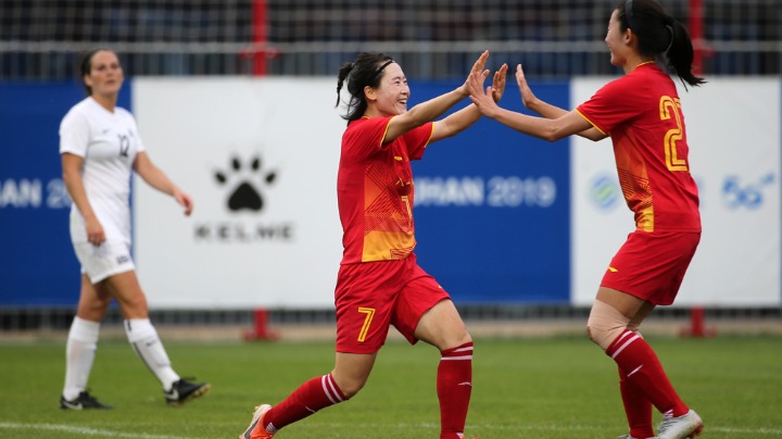 韩国队碾压法国队，黄鸭组合点燃赛场