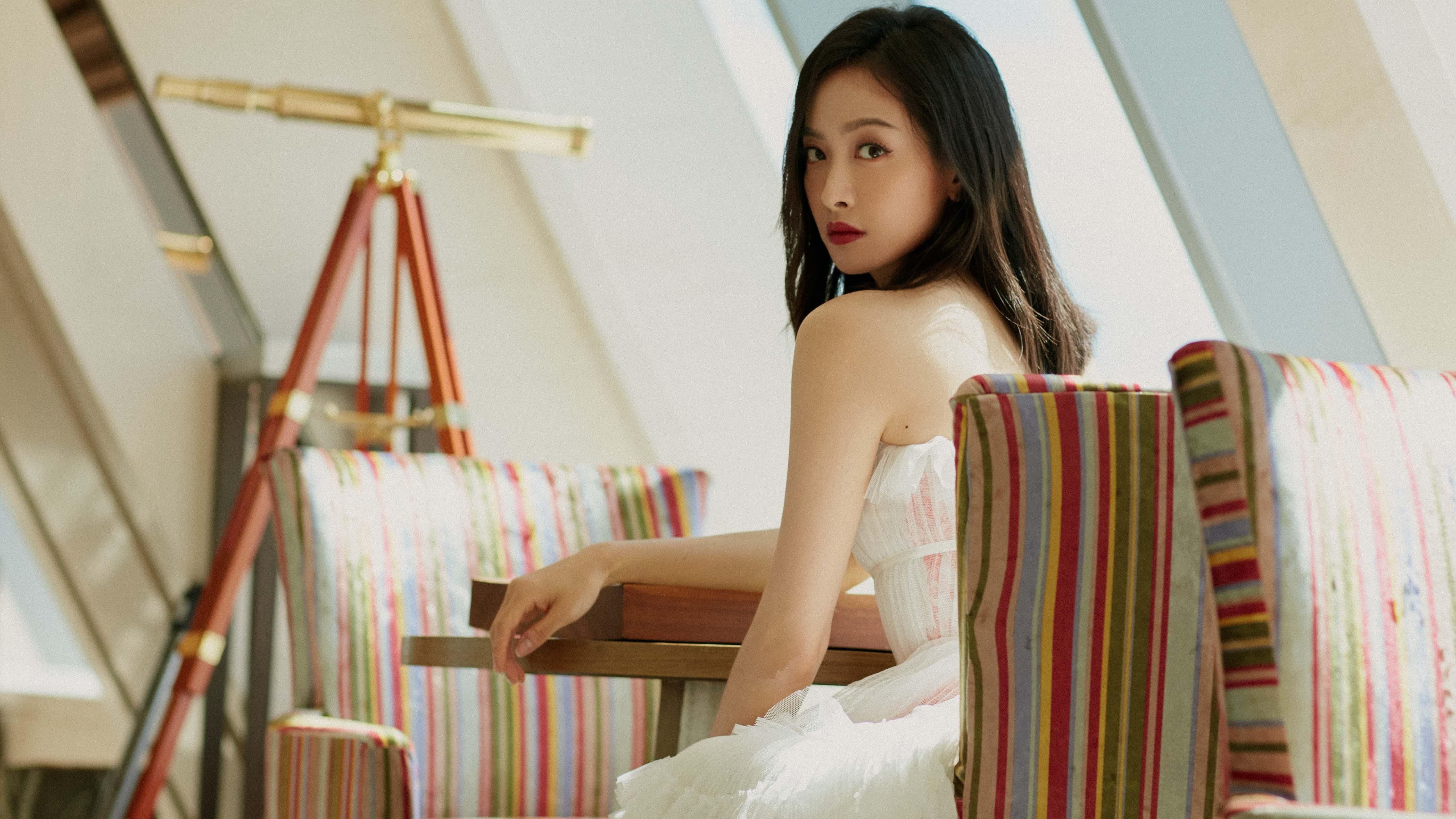 当蓝色遇上蓝白间条衫,佩德里的黄金左脚颠覆了传控神教