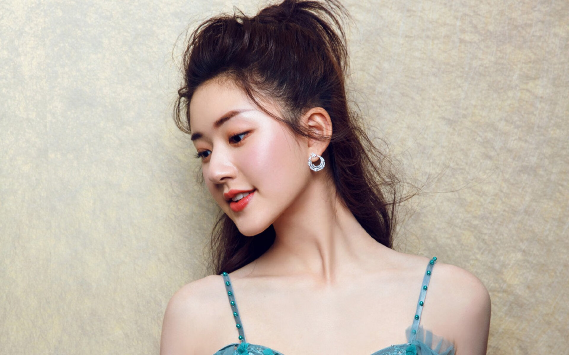 宿命的对决，F1年度争冠之夜，奥利维耶在致命一弯完成终极一击